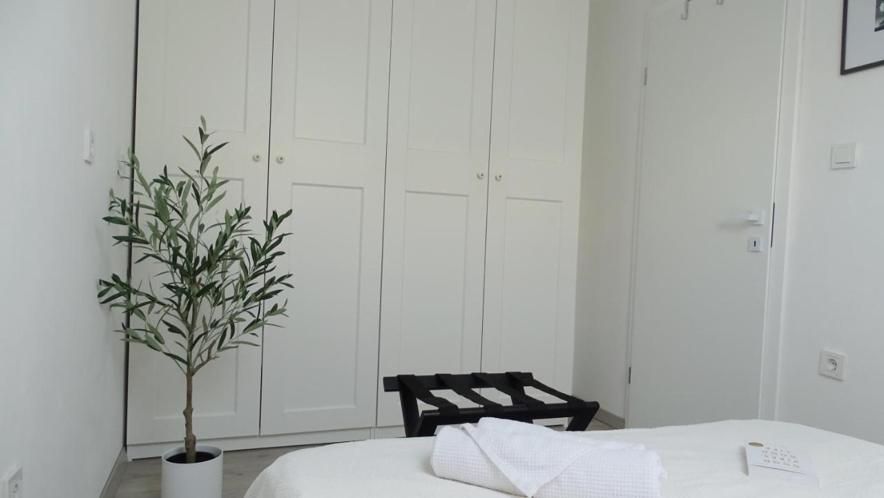 Petite Grey Apartment With Free Private Parking Zagreb Exterior foto