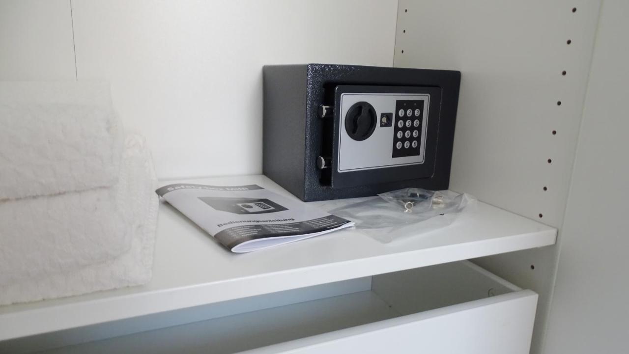 Petite Grey Apartment With Free Private Parking Zagreb Exterior foto